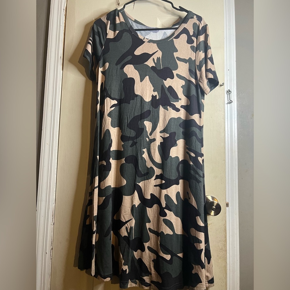 Casual Camo Short Sleeve Midi Dress - Green & Cream